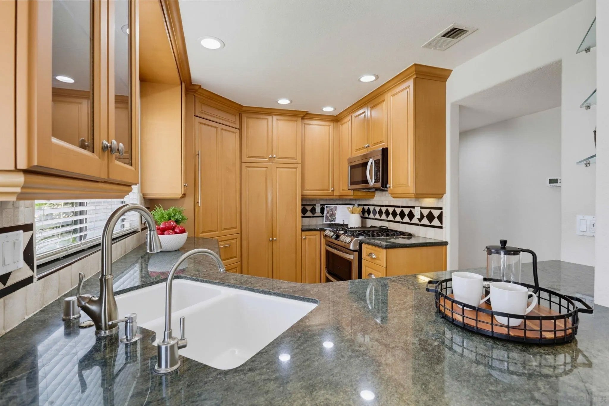 1951 Diamond St.