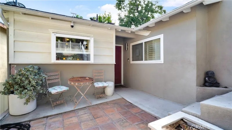 407 Alta Vista Avenue