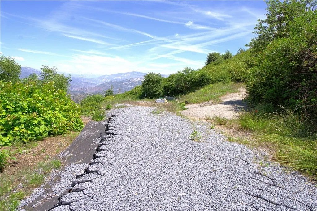 43565 Alder Springs