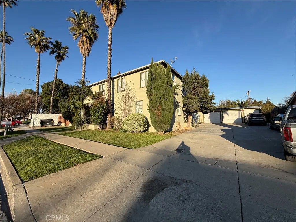 Photo of 8529 Oleander Avenue #4, Fontana, CA 92335 (MLS # CV26038870)