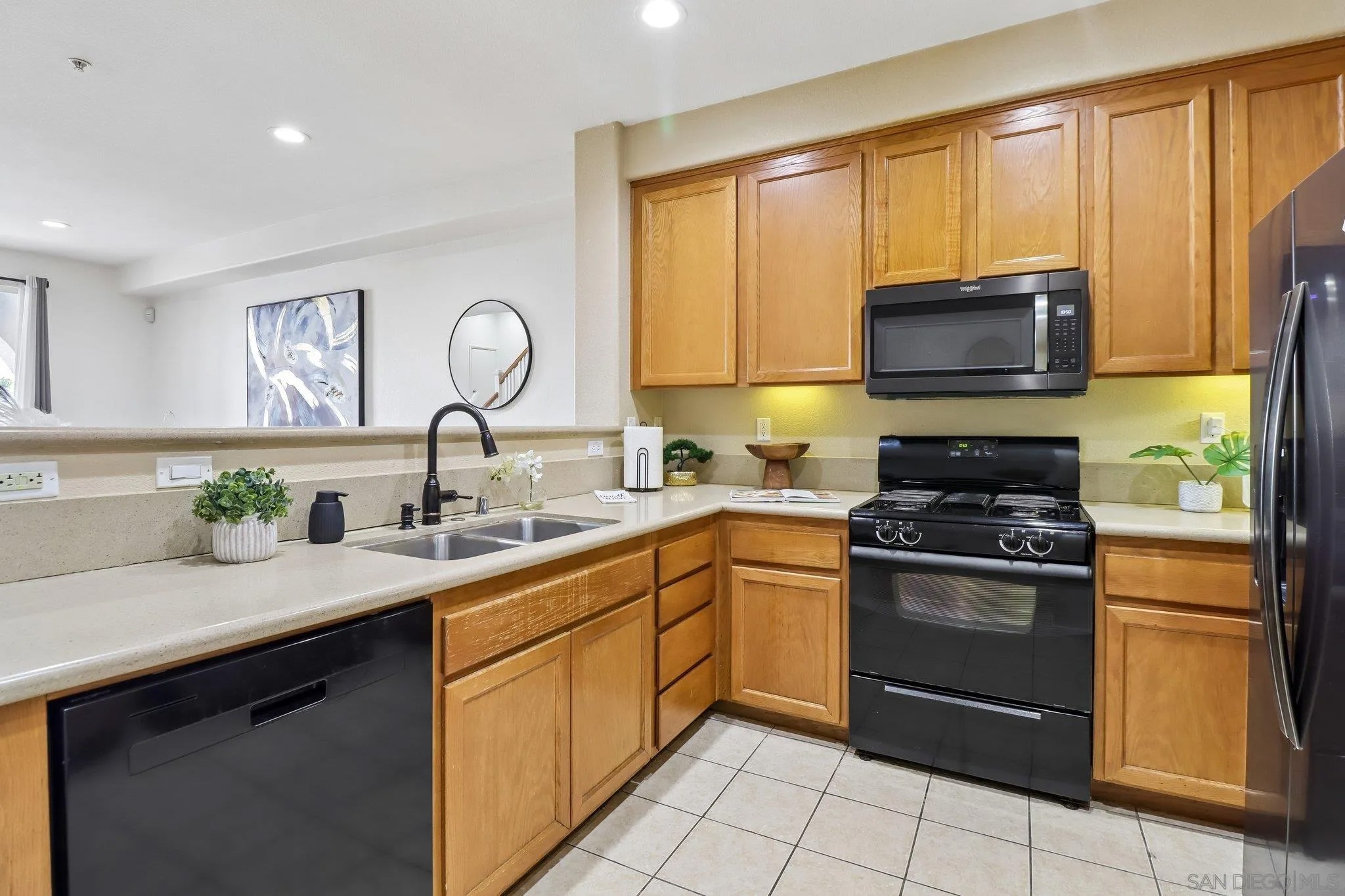 1760 E Palomar 101