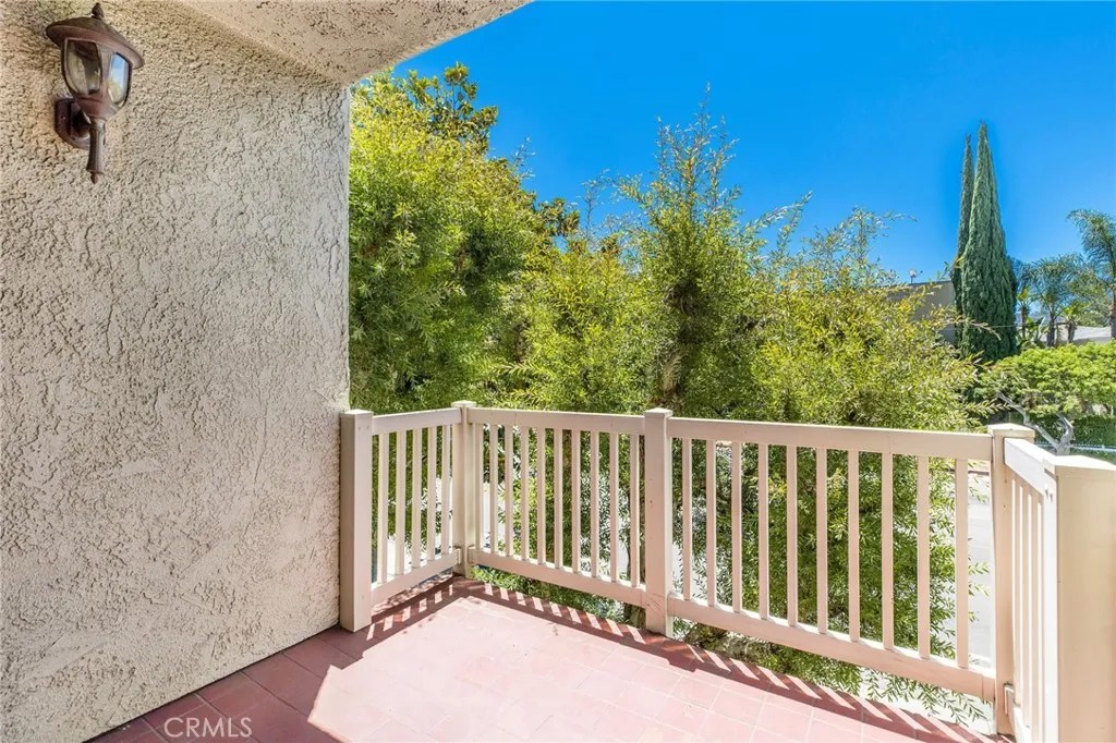 14315 Riverside Drive 209