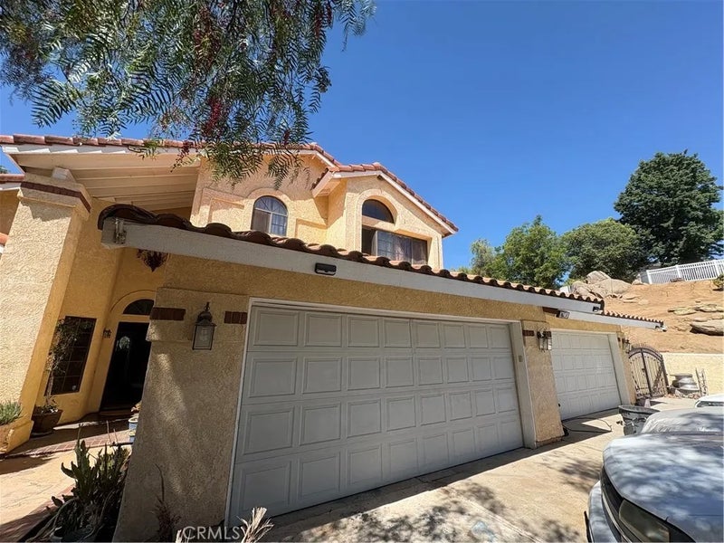 17905 Luna Court