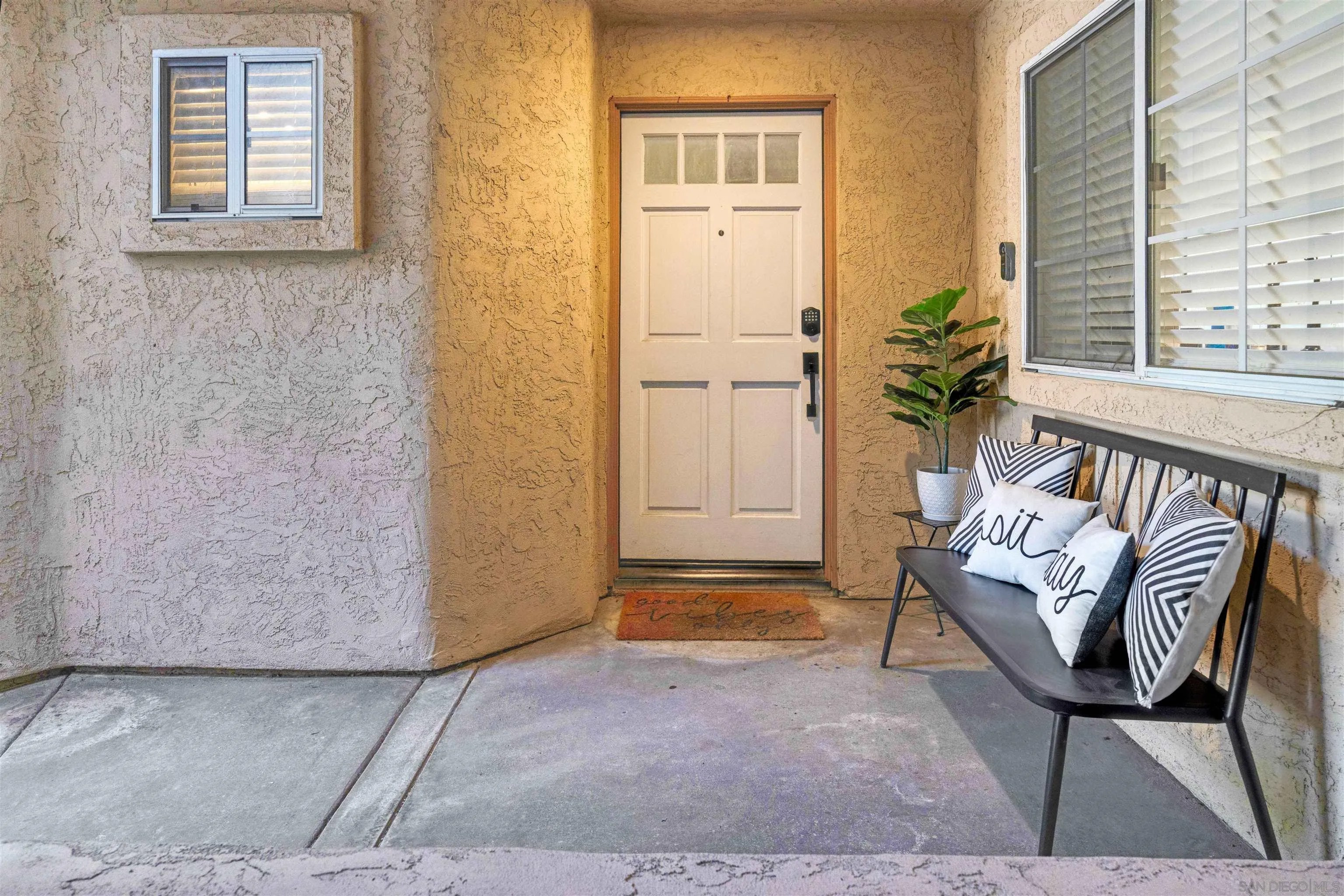 984 Palm Valley Circle Unit D