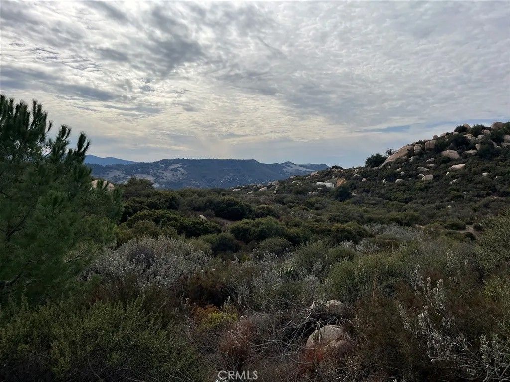 Photo of 0 Calle Paramo, Murrieta, CA 92562 (MLS # SW25237235)