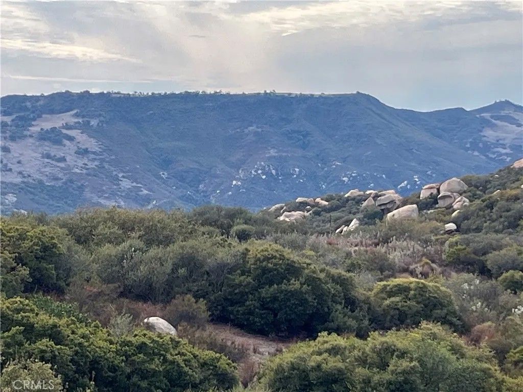 Photo of 0 Calle Paramo, Murrieta, CA 92562 (MLS # SW25237235)