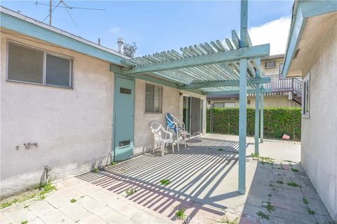 Tiny photo for 10921 Walnut ST, Los Alamitos, CA 90720 (MLS # OC26097675)