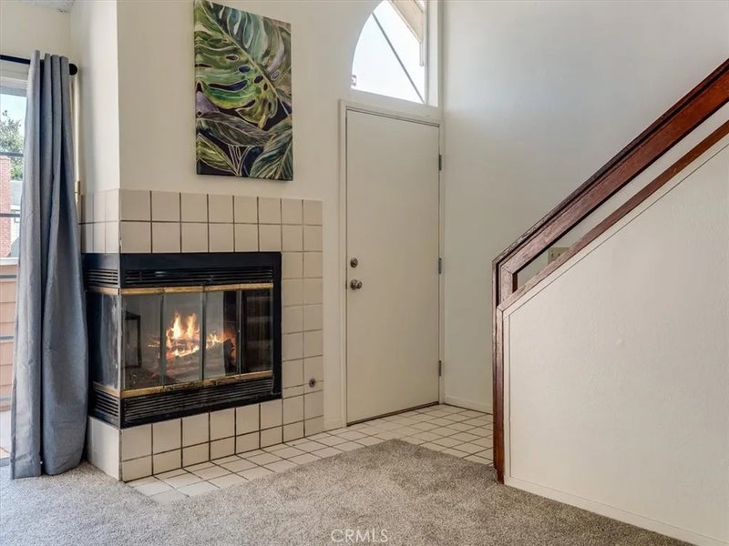 2422 Village Green