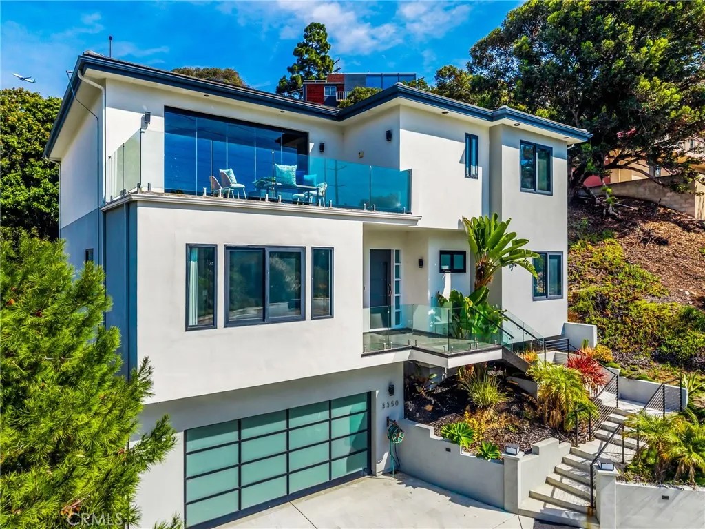 3350 Oliphant Street