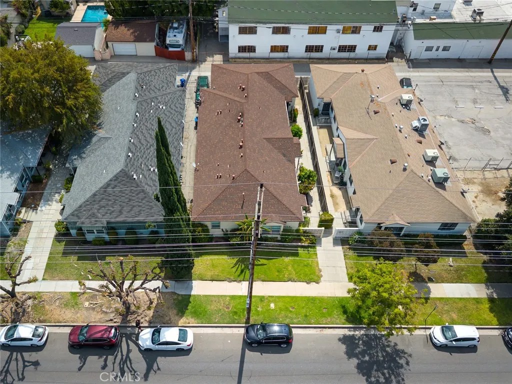 1820 N Hollywood