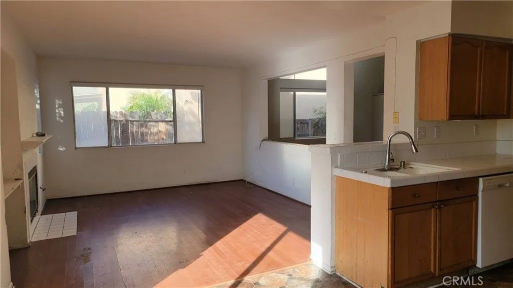 Photo of 868 Pathfinder Way, Corona, CA 92878 (MLS # PW25141461)