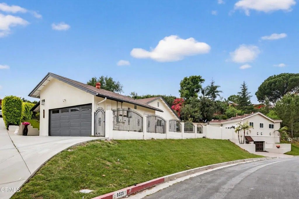 Photo of 9325 La Shell Drive, Tujunga, CA 91042 (MLS # P1-26536)