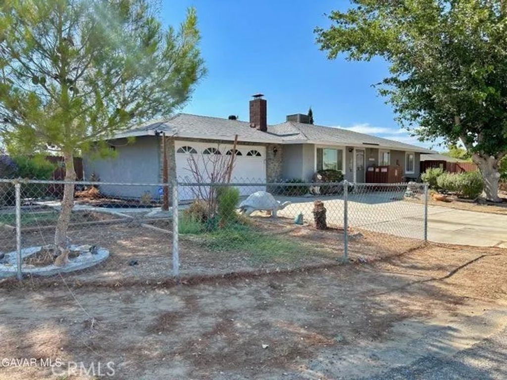 Photo of 40103 169th St, Palmdale, CA 93591 (MLS # SR26023127)