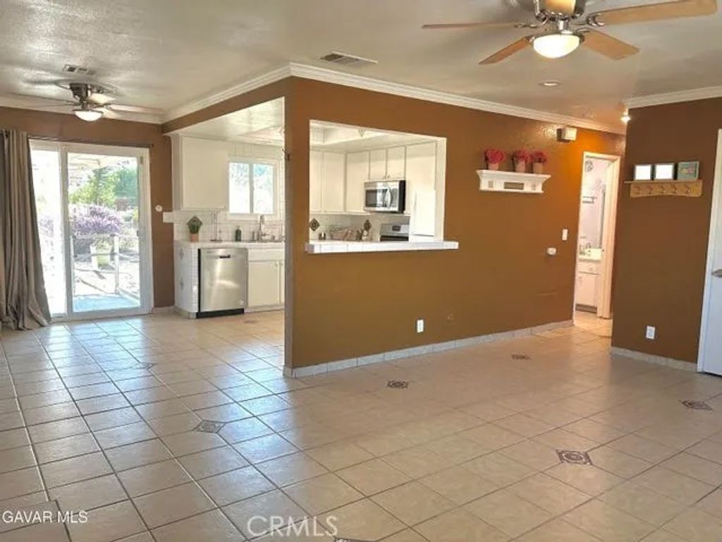 Photo of 40103 169th St, Palmdale, CA 93591 (MLS # SR26023127)