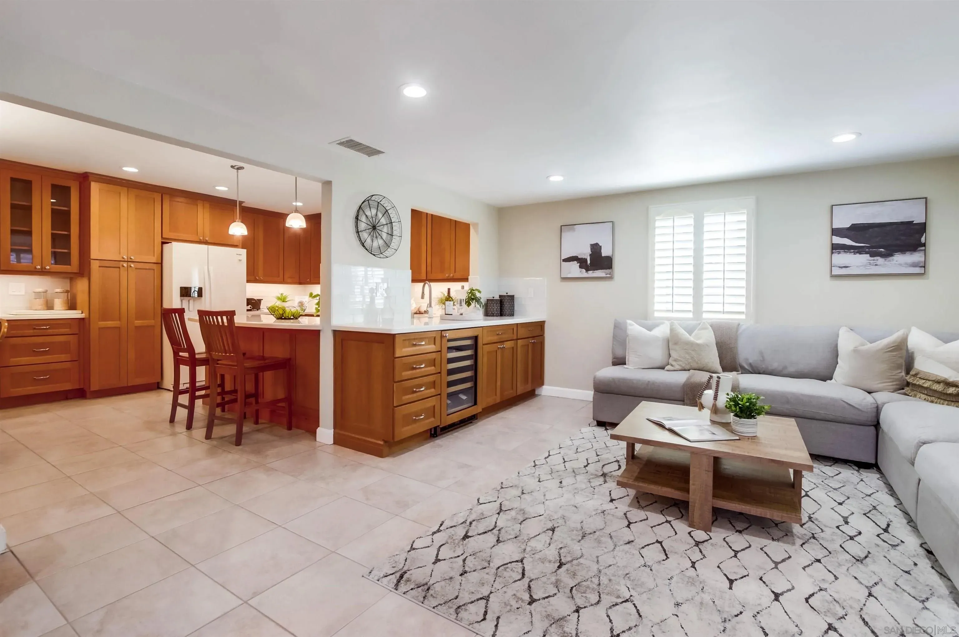 San Diego, California 92129, United States, 5 Bedrooms Bedrooms, ,2 BathroomsBathrooms,Residential,Active,219017