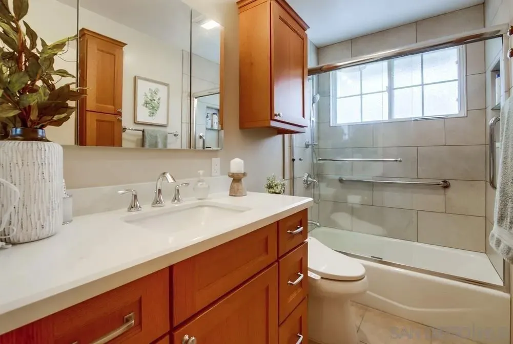 San Diego, California 92129, United States, 5 Bedrooms Bedrooms, ,2 BathroomsBathrooms,Residential,Active,219017