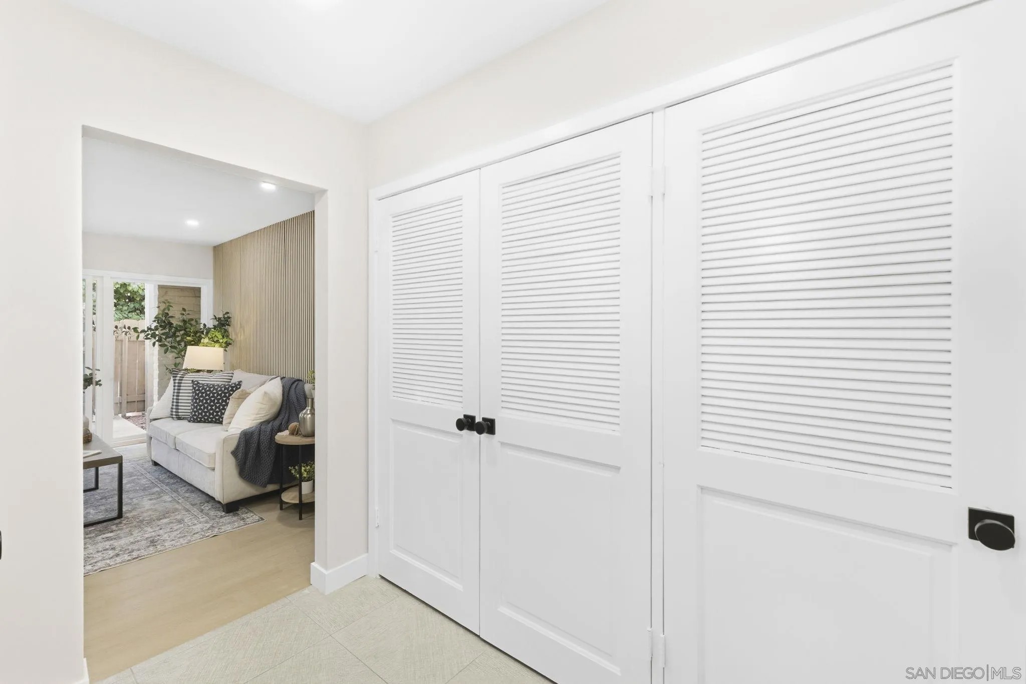 5931 Howell Dr Unit 14