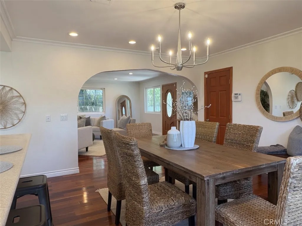 1707 Upperton