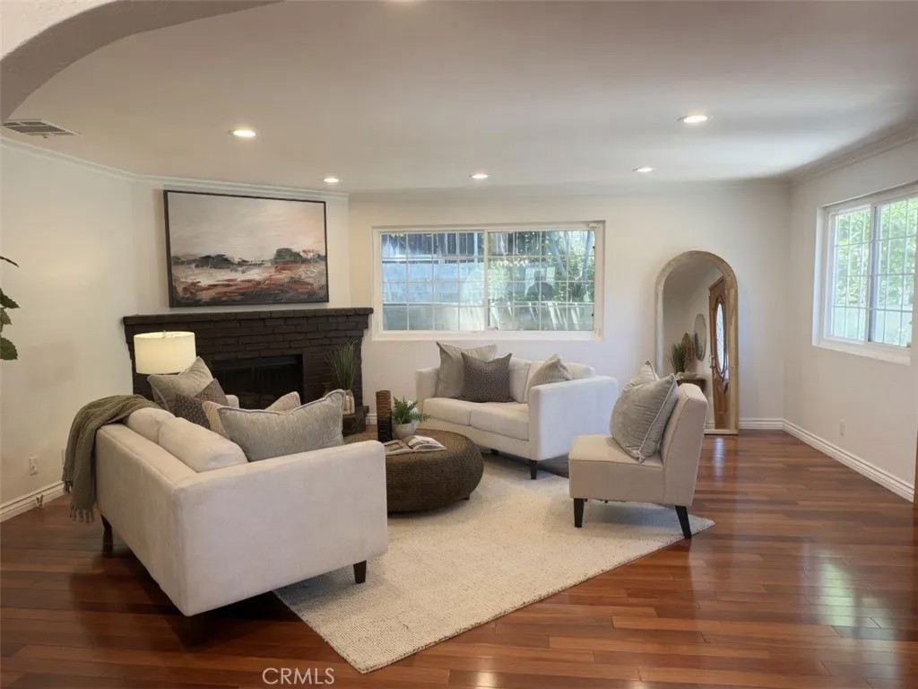 1707 Upperton