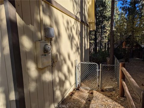Tiny photo for 637 Sugarloaf Boulevard, Big Bear, CA 92314 (MLS # BB25274136)