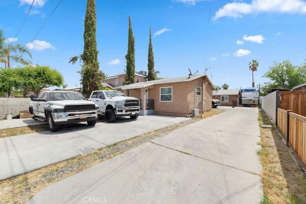 Photo of 603 Hill St, Bakersfield, CA 93306 (MLS # RS26071590)