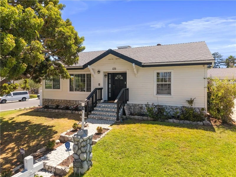 6200 W 77th Street