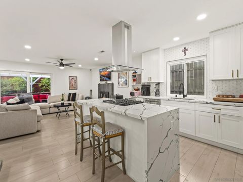 Photo of 10252 Santana Street, Santee, CA 92071 (MLS # 260003213)