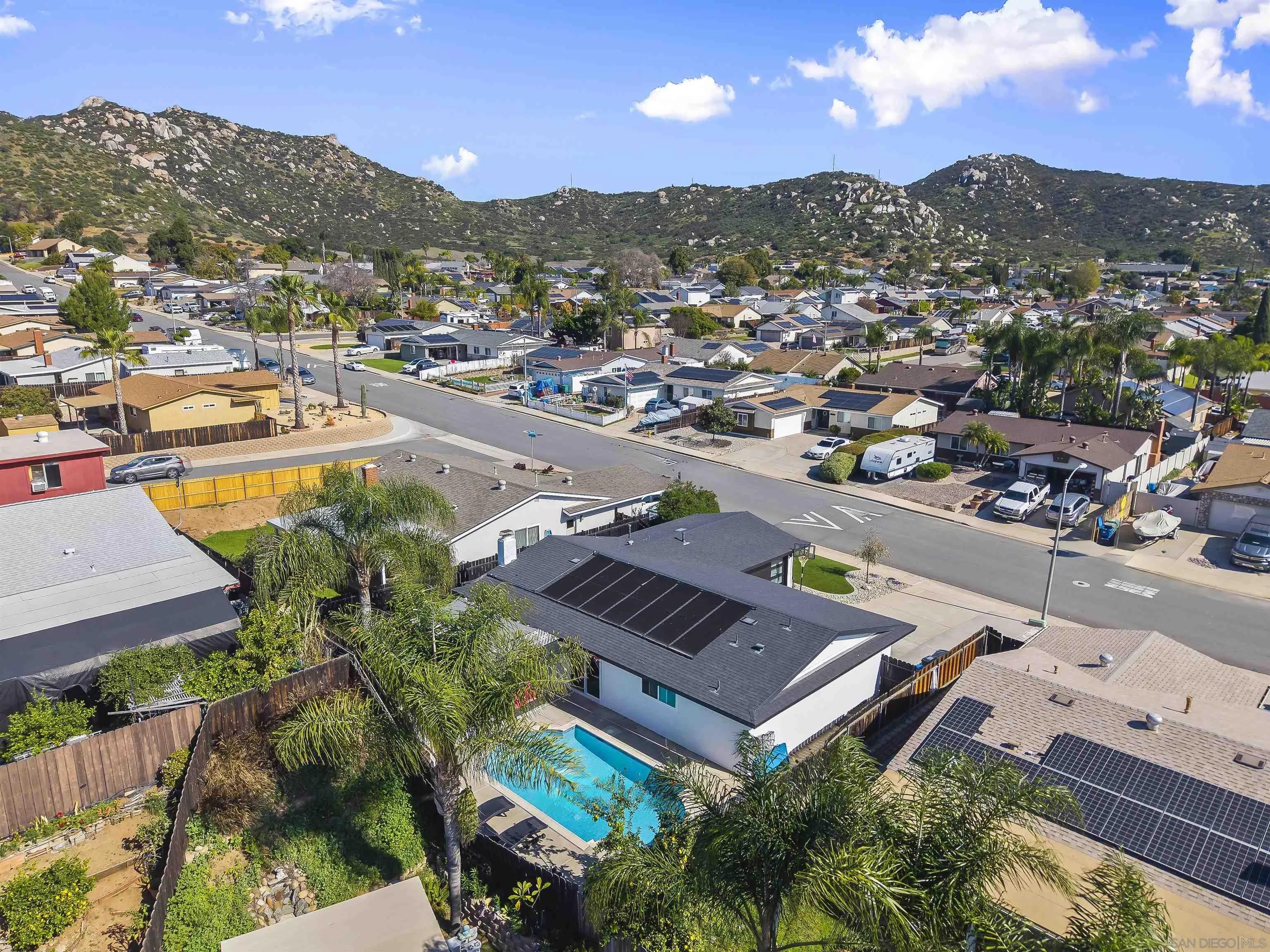 10252 Santana Street