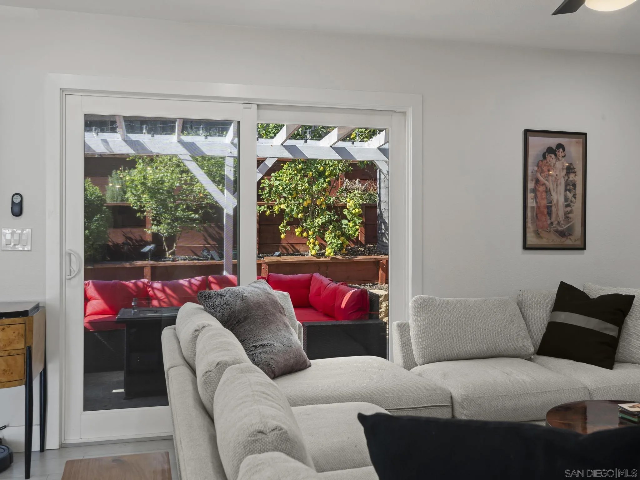 10252 Santana Street