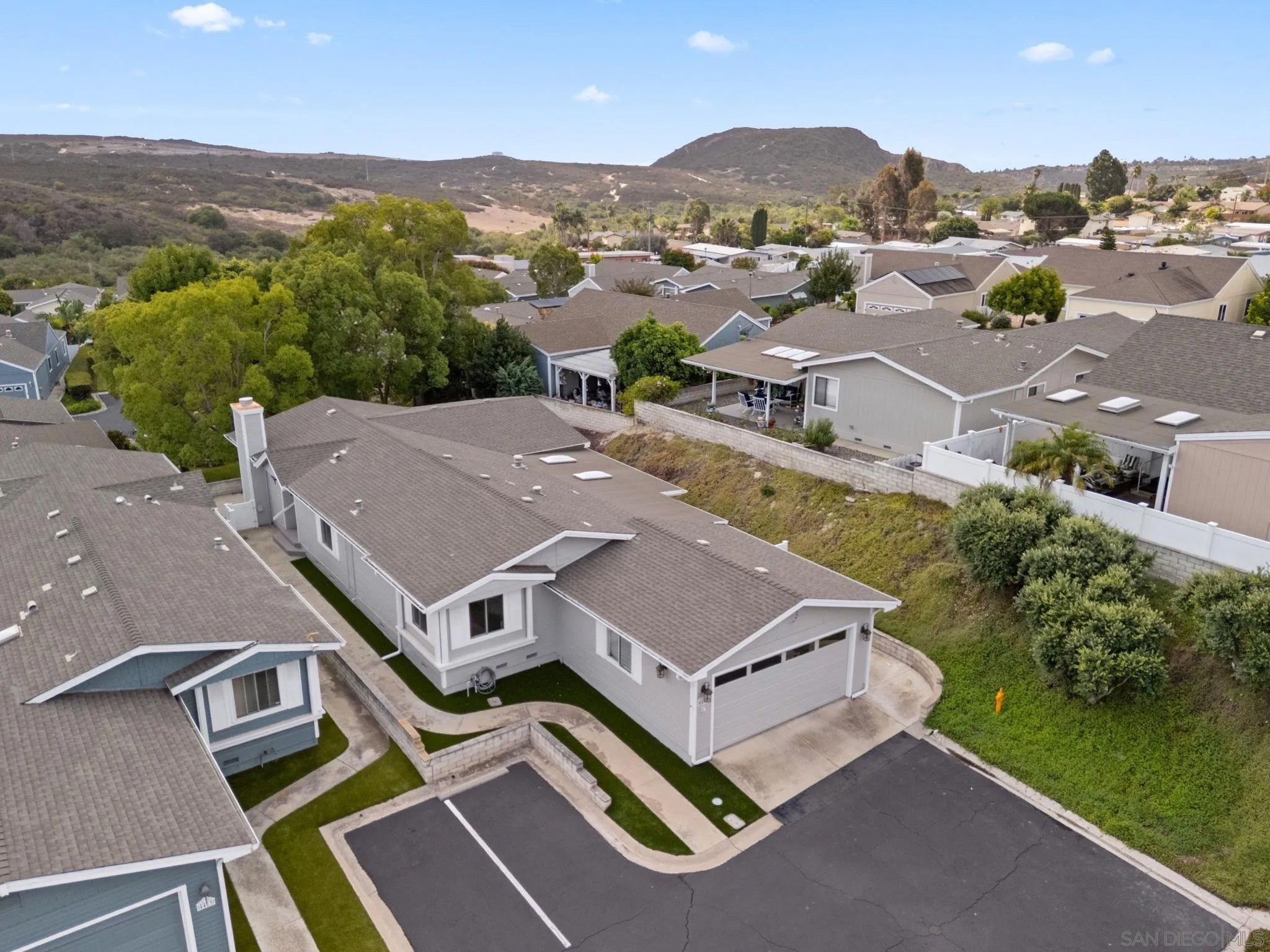 4465 Topaz Ln