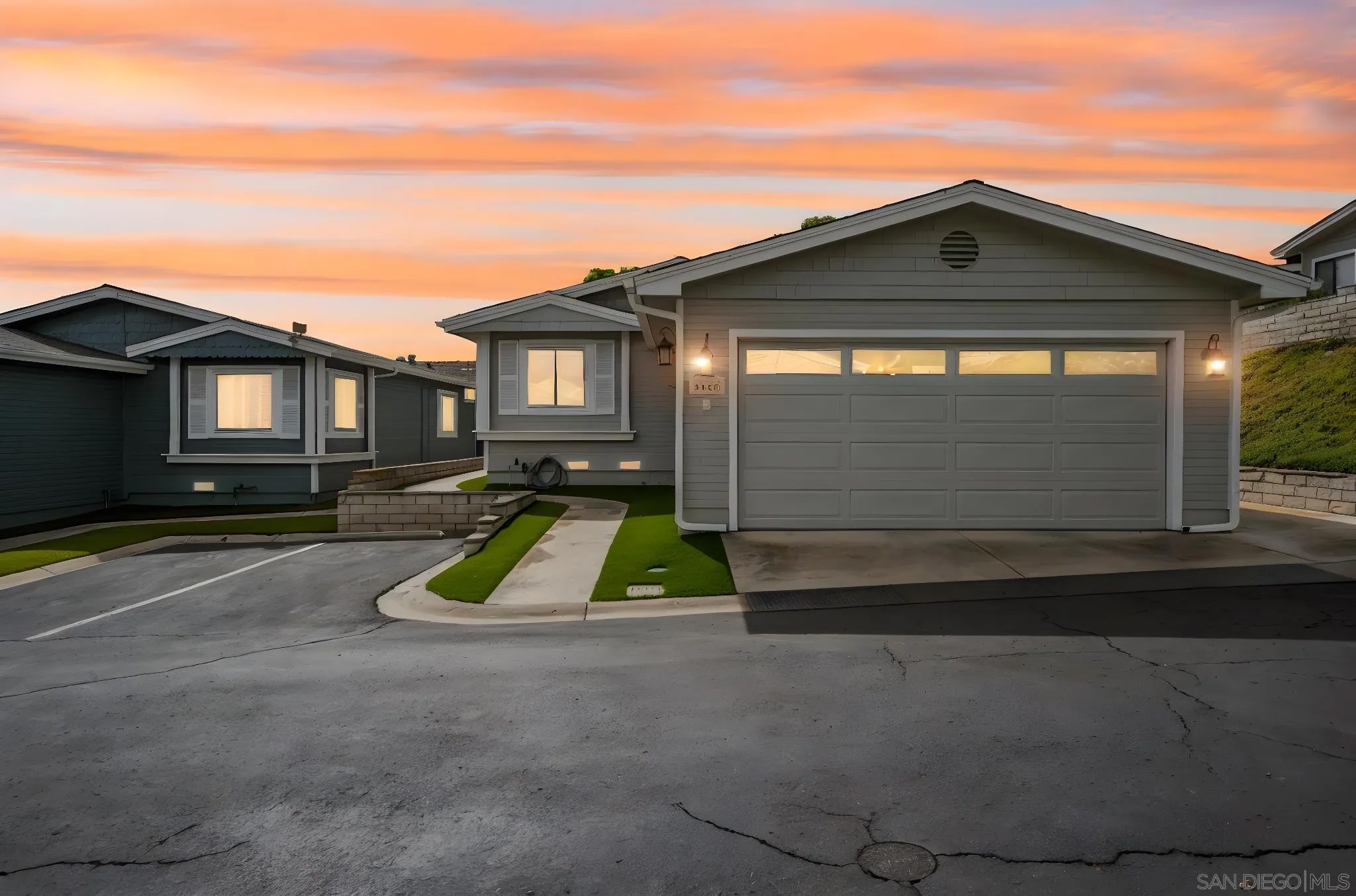 4465 Topaz Ln