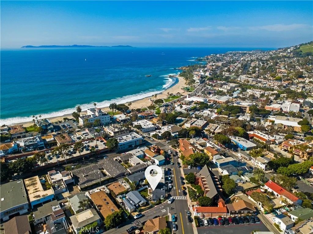 Photo of 389 Park, Laguna Beach, CA 92651 (MLS # LG26046547)