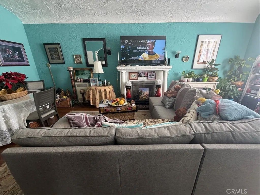 Photo of 4957 W 21st St, Los Angeles, CA 90016 (MLS # DW26057489)