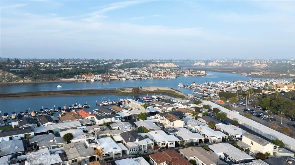 Photo of 307 Lexington Cir, Newport Beach, CA 92660 (MLS # NP25280570)