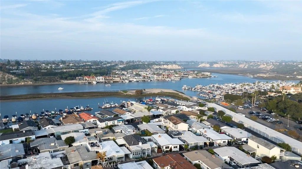 Photo of 307 Lexinton Cir, Newport Beach, CA 92660 (MLS # NP25280570)