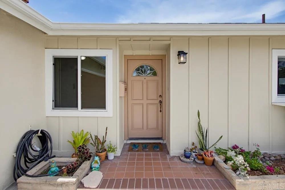 Photo of 5860 Yorkshire Avenue, La Mesa, CA 91942 (MLS # NDP2605855)