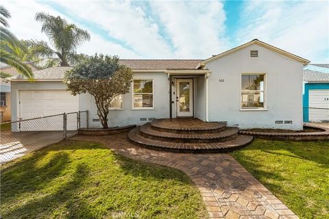 Photo of 166 E Osgood Street, Long Beach, CA 90805 (MLS # WS25273191)