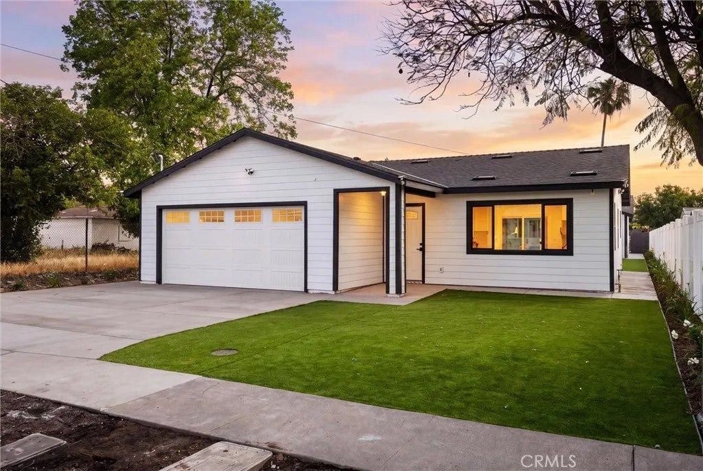 Photo of 871 N. Perris ST, San Bernardino, CA 92411 (MLS # SB26107983)