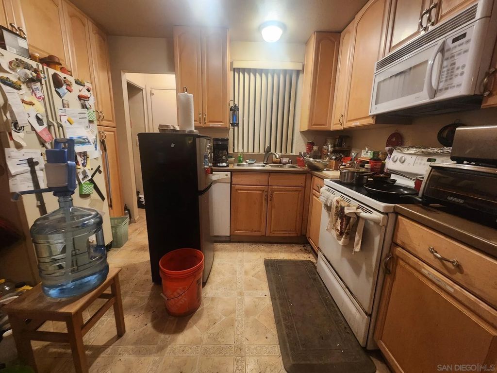 Photo of 6197 Daisy Pl, San Diego, CA 92114 (MLS # 260005088)