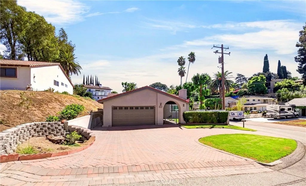 Photo of 800 N Arroyo PL, Fullerton, CA 92833 (MLS # PW26197313)