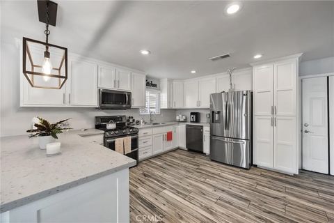 Tiny photo for 5005 Surrey Lane, Bakersfield, CA 93309 (MLS # PI25246117)
