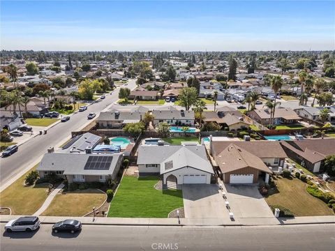 Tiny photo for 5005 Surrey Lane, Bakersfield, CA 93309 (MLS # PI25246117)