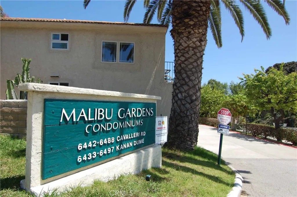 Photo of 6491 Kanan Dume Rd, Malibu, CA 90265 (MLS # SR26089919)