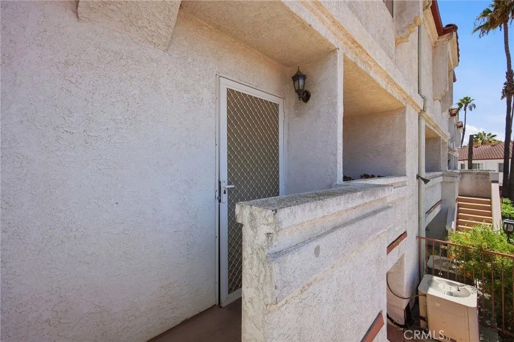 264 E Beverly Boulevard A