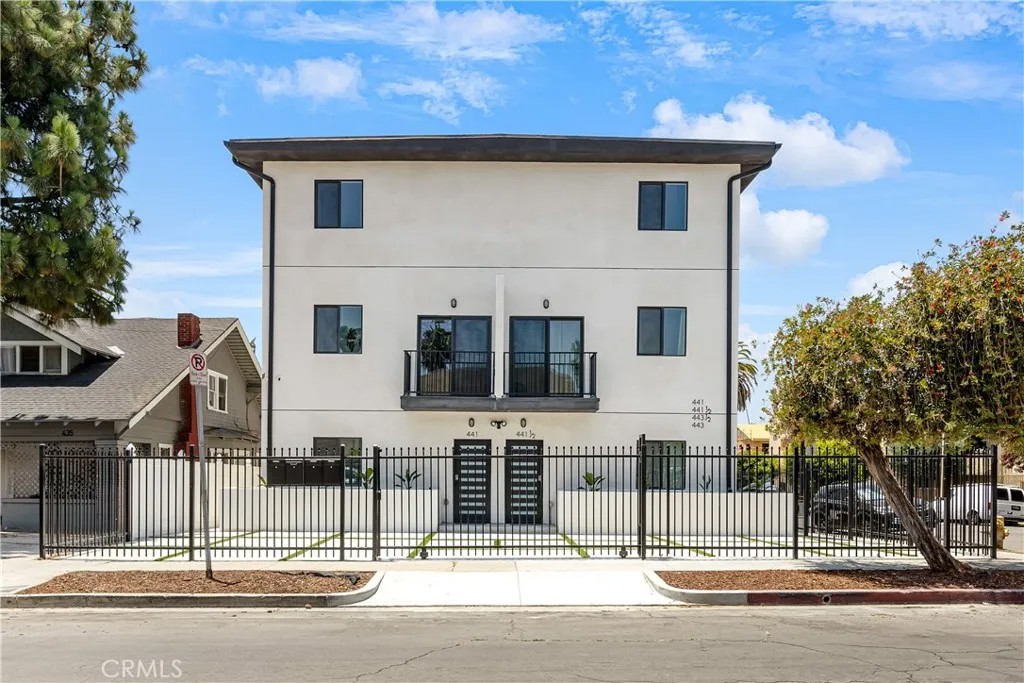 441 N Harvard Boulevard