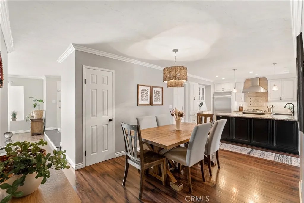 1570 Arequipa Street