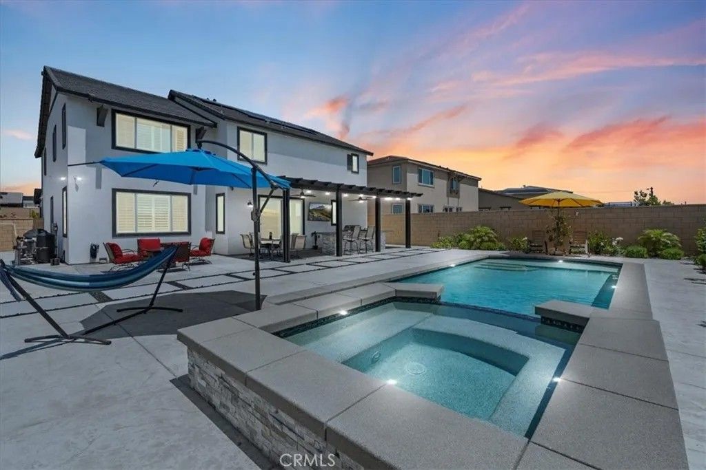 Photo of 16769 Tea Tree LN, Fontana, CA 92336 (MLS # IV26098901)