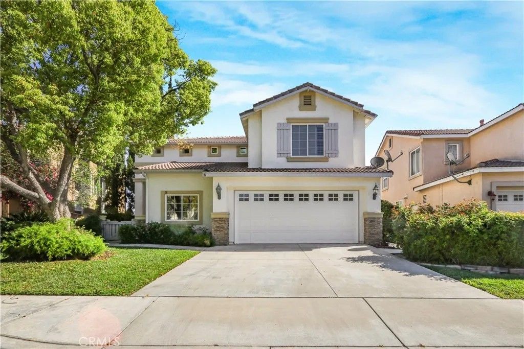 Photo of 71 Villa Valtelena, Lake Elsinore, CA 92532 (MLS # TR26047809)