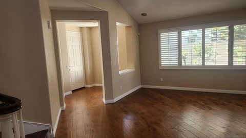 3665 Strata Dr Carlsbad CA 92010