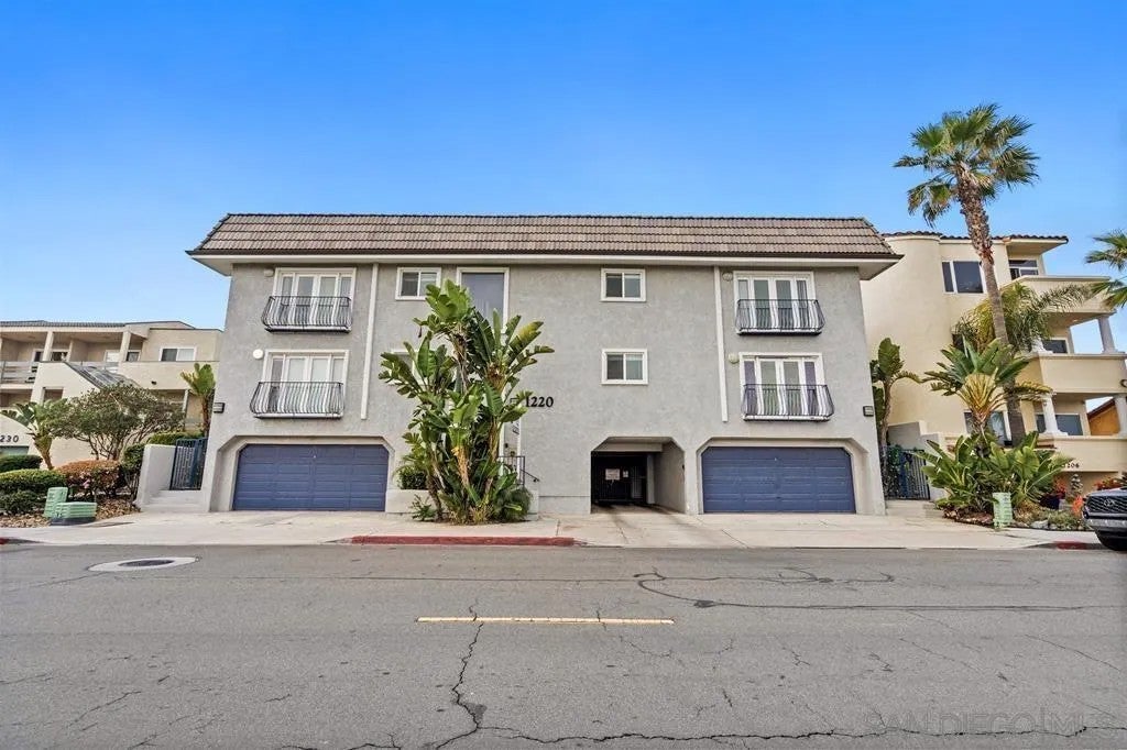 Photo of 1220 Seacoast Dr #6, Imperial Beach, CA 91932 (MLS # 260018303)